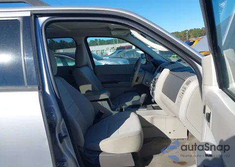 2011 Ford Escape Xlt z USA, uszkodzony, nr VIN 1FMCU0D79BKA62217